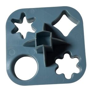 Tupperware Vintage Light Blue Garnisher Cutter 730